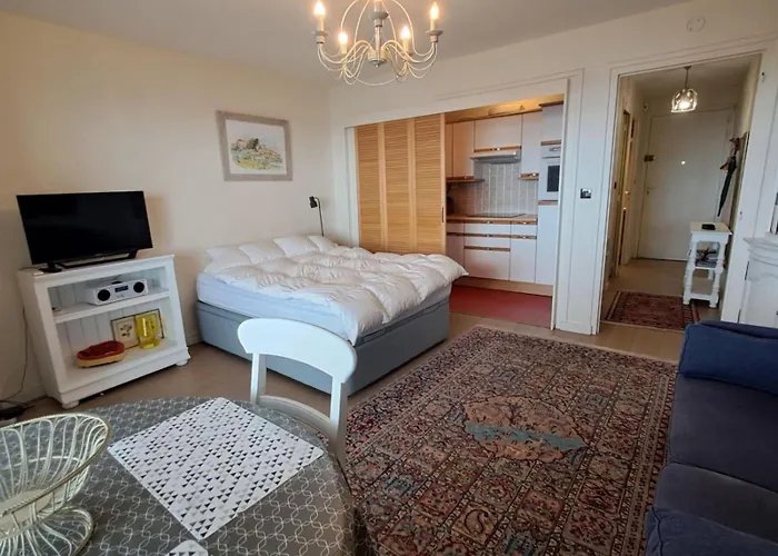 Apartment And Terrace Sea View In